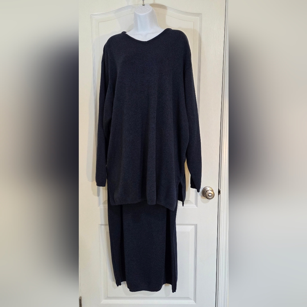 Cozy Eileen Fisher Navy Heather Knit Sweater and Skirt Set